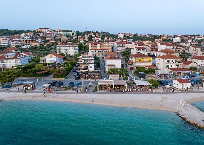 Vagabundo Beachfront Penthouse - Private Jacuzzi & Sunset Views 아파트 *
